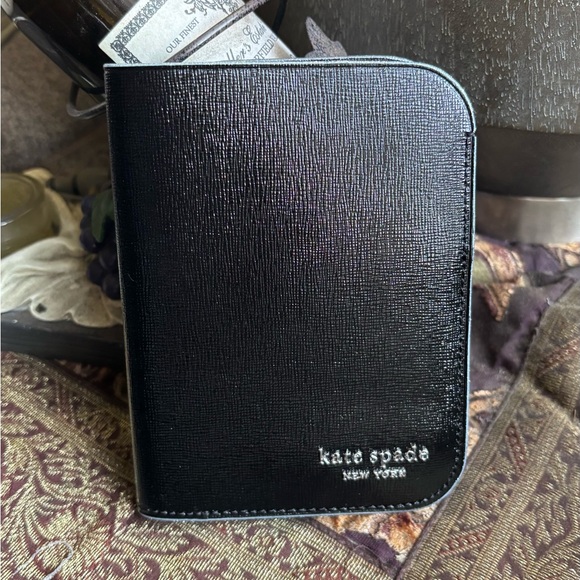 Authentic Kate Spade shiny Multi shimmery edges leather Passport/Card holder - Picture 1 of 11